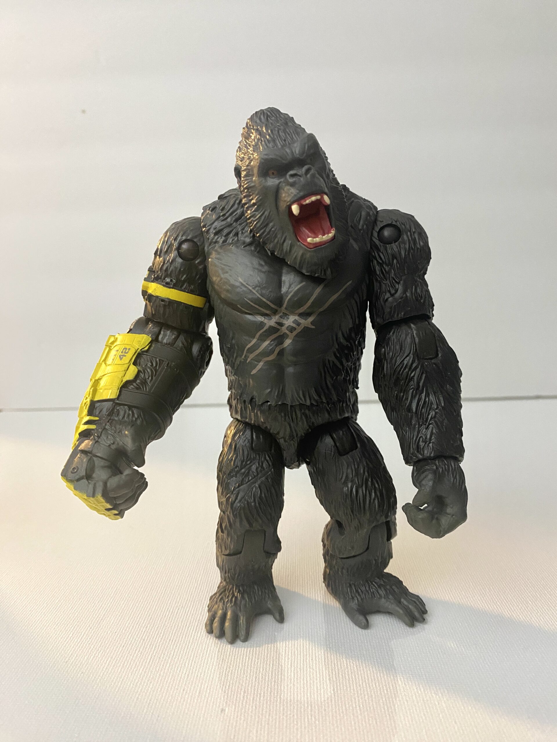 Playmates Toys Godzilla X Kong The New Empire Kong With B.E.A.S.T. Glove Action Figure